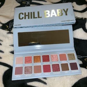 Kylie Cosmetics Chill Baby Eyeshadow Pallete
